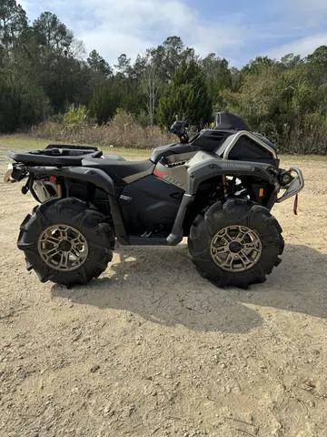 2026 Can-Am® Outlander X mr 1000R Loft Green Satin — front three-quarter view