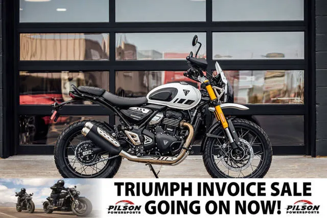 2026 Triumph Scrambler 400 XC Vanilla White — front three-quarter view