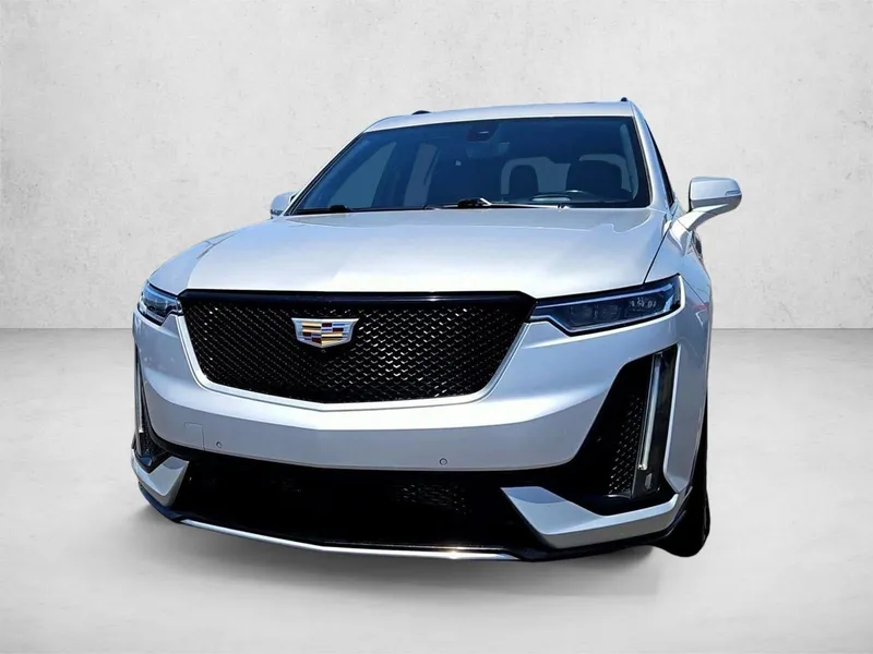 2020 Cadillac XT6 — rear three-quarter view