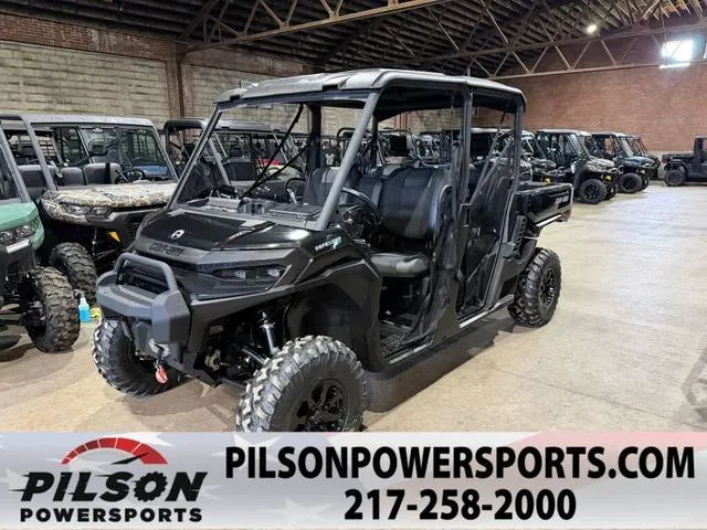 2026 Can-Am® Defender MAX XT HD11 — front three-quarter view