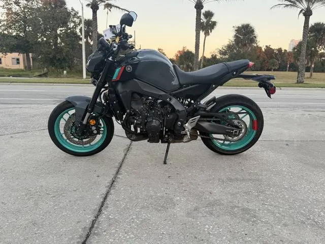 2023 Yamaha MT-09 — front three-quarter view