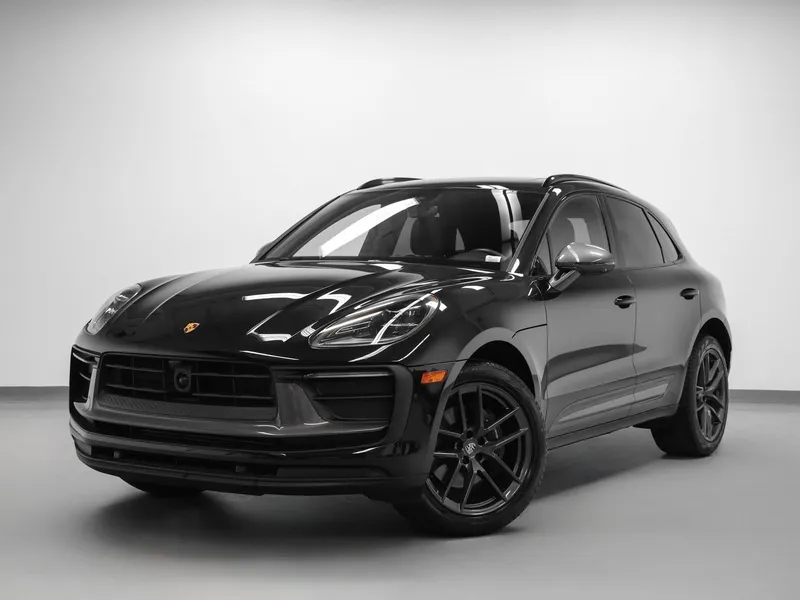 2023 Porsche Macan Macan T (MY23) in Jet Black Metallic — front three-quarter view