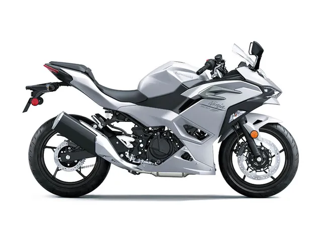 2025 Kawasaki Ninja® 500 — front three-quarter view