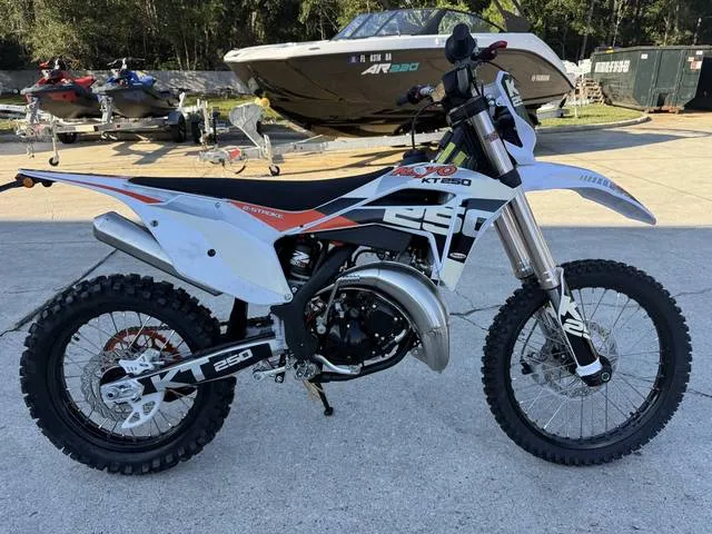 2021 Kayo KT 250 — front three-quarter view