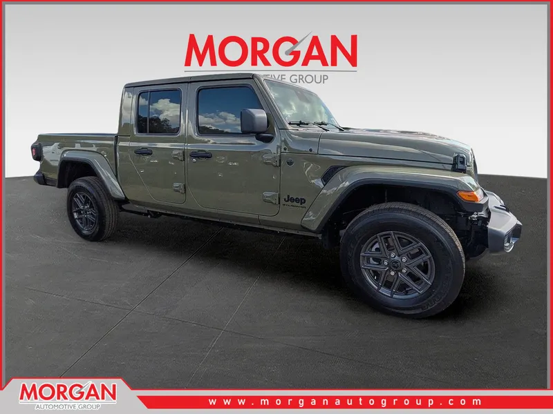 2026 Jeep Gladiator Sport S in Green — front three-quarter view