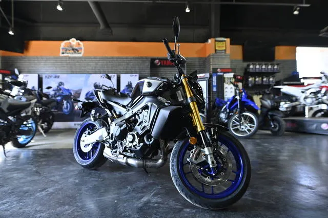 2026 Yamaha MT-09 SP — front three-quarter view