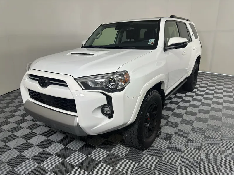 2024 Toyota 4Runner TRD Off Road in White — front three-quarter view