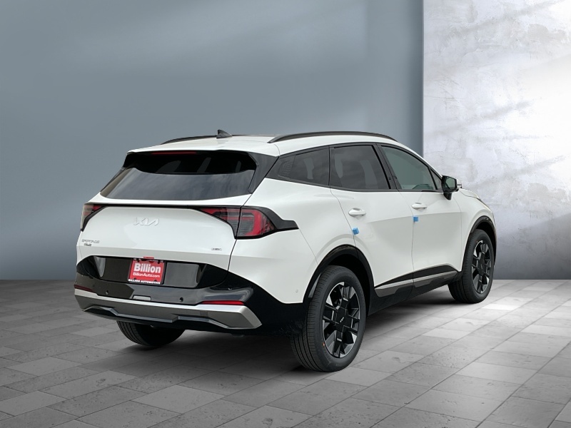 2026 Kia Sportage Hybrid — engine compartment view