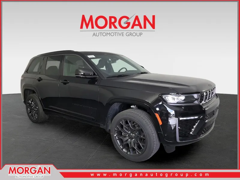 2026 Jeep Grand Cherokee Summit in Black — front three-quarter view