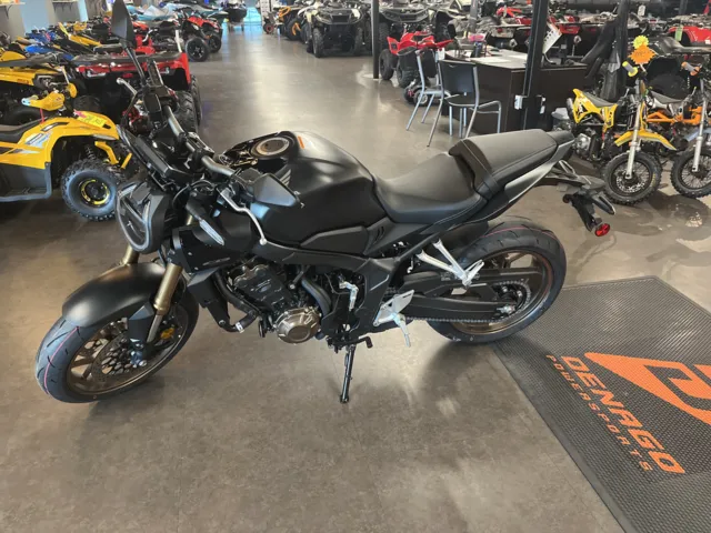 2026 Honda® CB650R E-Clutch — front three-quarter view