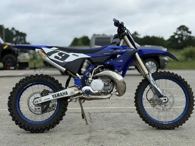 2023 Yamaha YZ250X — front three-quarter view