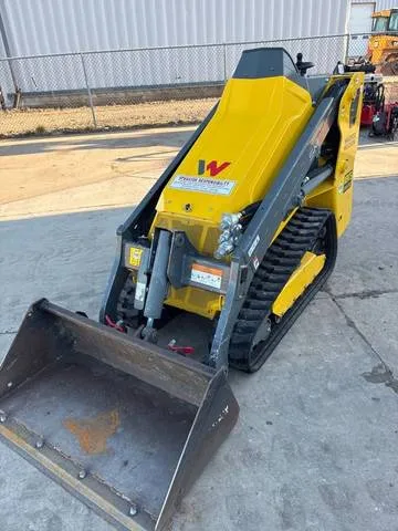 2025 Wacker Neuson SM100 — front three-quarter view