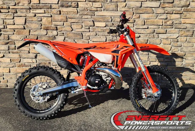 2026 Beta 250 RR XPRO — front three-quarter view