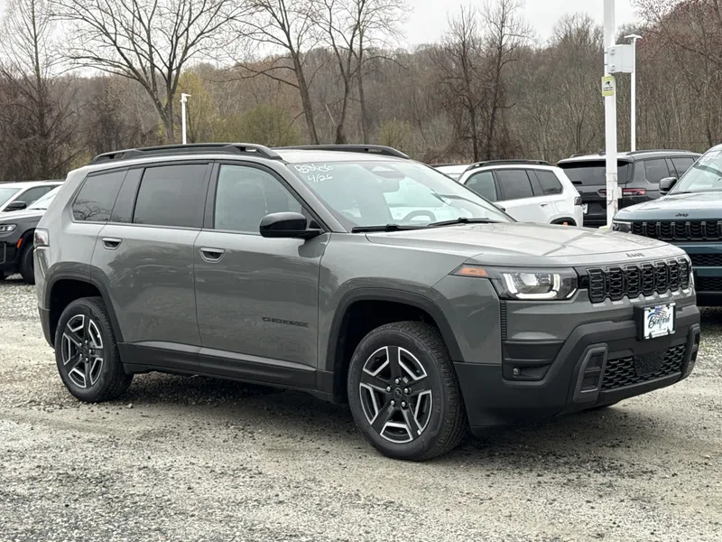 2026 Jeep Cherokee Laredo in Sting-Gray Clearcoat — front three-quarter view