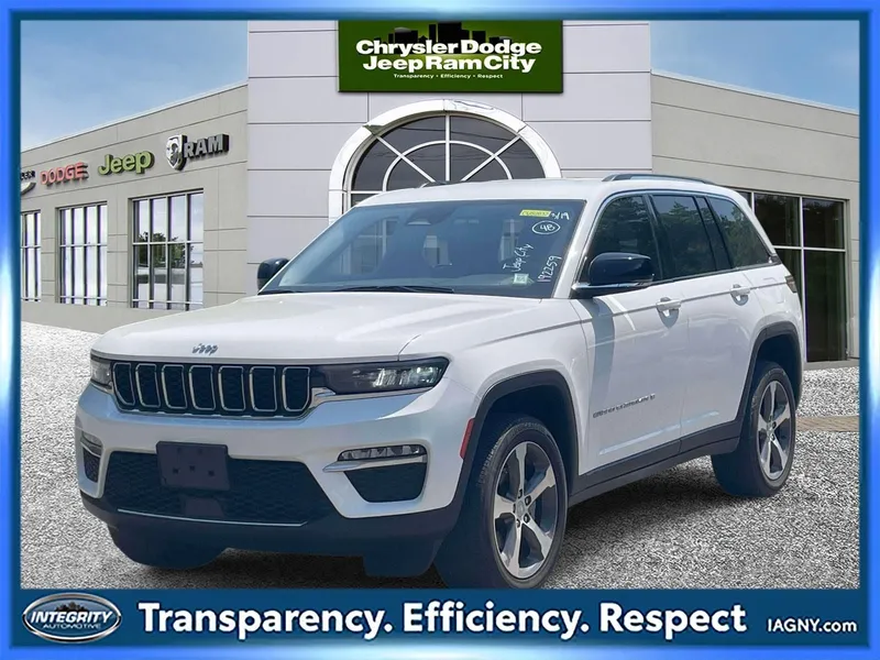 2023 Jeep Grand Cherokee Limited 4x4 in Bright White Clearcoat — front three-quarter view