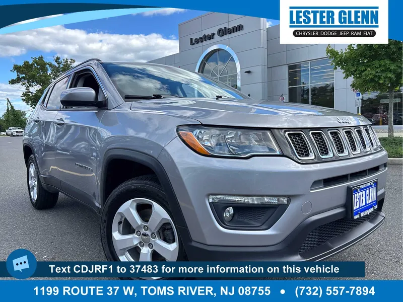 2019 Jeep Compass Latitude in Billet Silver Metallic Clear Coat — front three-quarter view