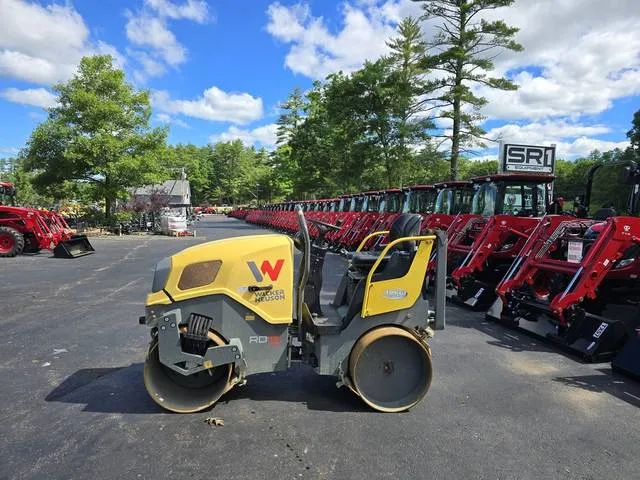 2017 Wacker Neuson RD18 Tandem Vibratory Roller — front three-quarter view
