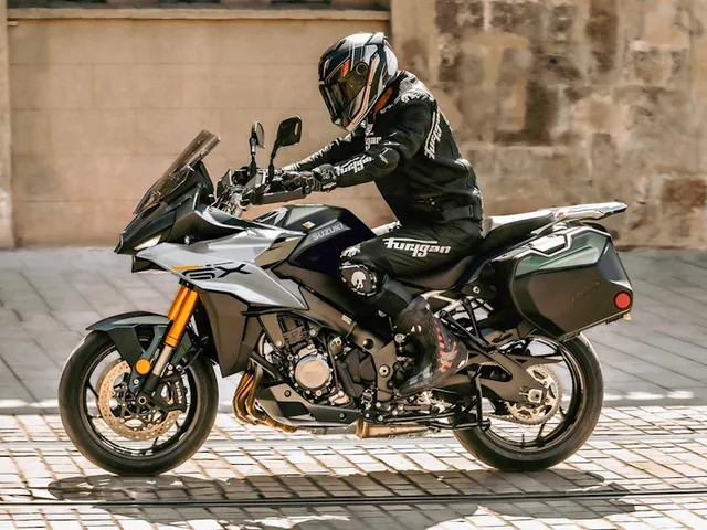 2024 Suzuki GSX-S1000GX Plus — front three-quarter view