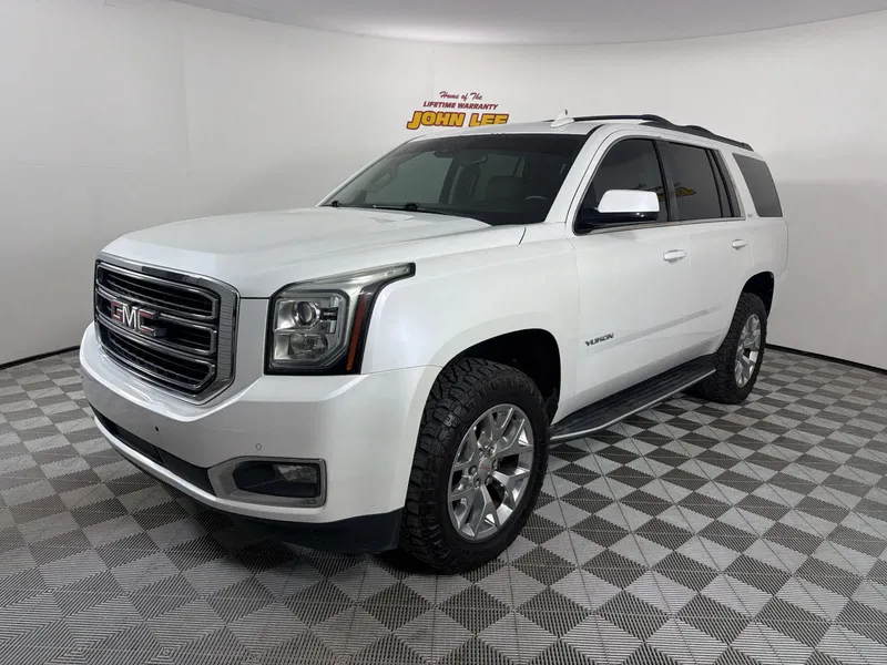 2016 GMC Yukon SLT in White Frost Tricoat — front three-quarter view