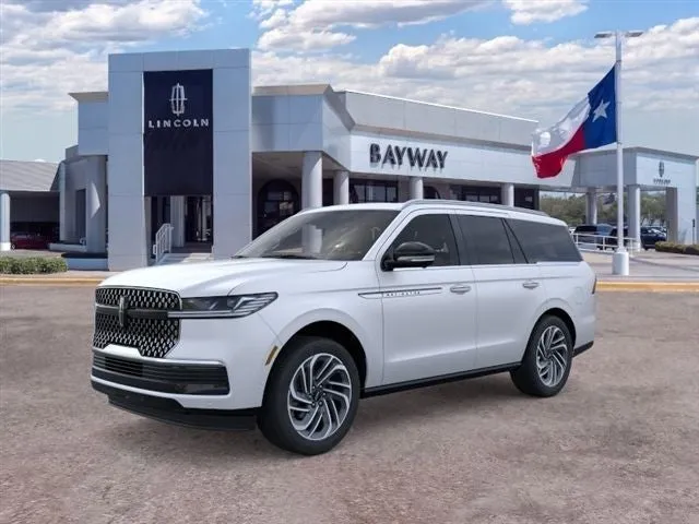 2026 Lincoln Navigator Reserve in Crystal White — front three-quarter view