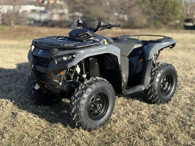 2026 Can-Am® Outlander DPS 500 — front three-quarter view