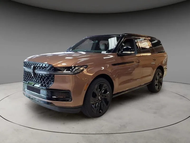 2026 Lincoln Navigator Black Label in Copper Metallic — front three-quarter view