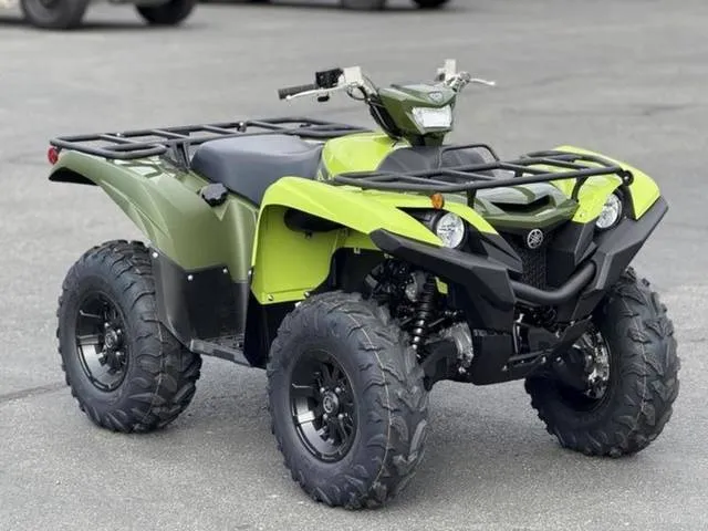 2026 Yamaha Grizzly EPS — front three-quarter view