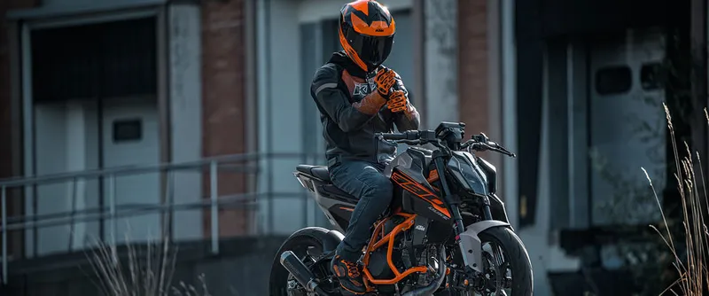 2026 KTM 390 Duke — front three-quarter view