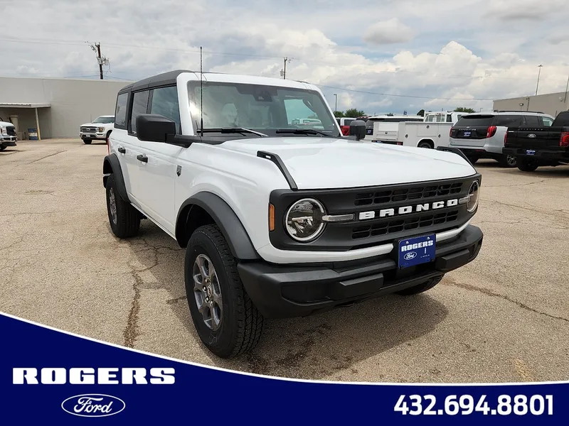 2026 Ford Bronco Big Bend in Oxford White — front three-quarter view
