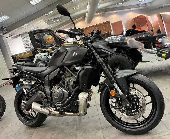 2026 Yamaha MT-07 — front three-quarter view