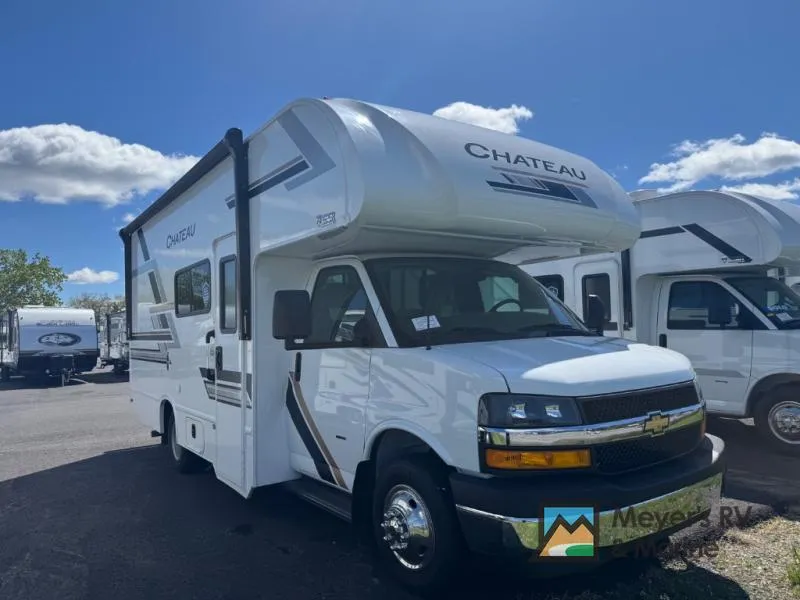 2027 Thor Motor Coach Chateau 22Z Chevy — front three-quarter view