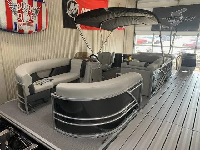 2027 Sylvan MIRAGE 8520 CRS — front three-quarter view