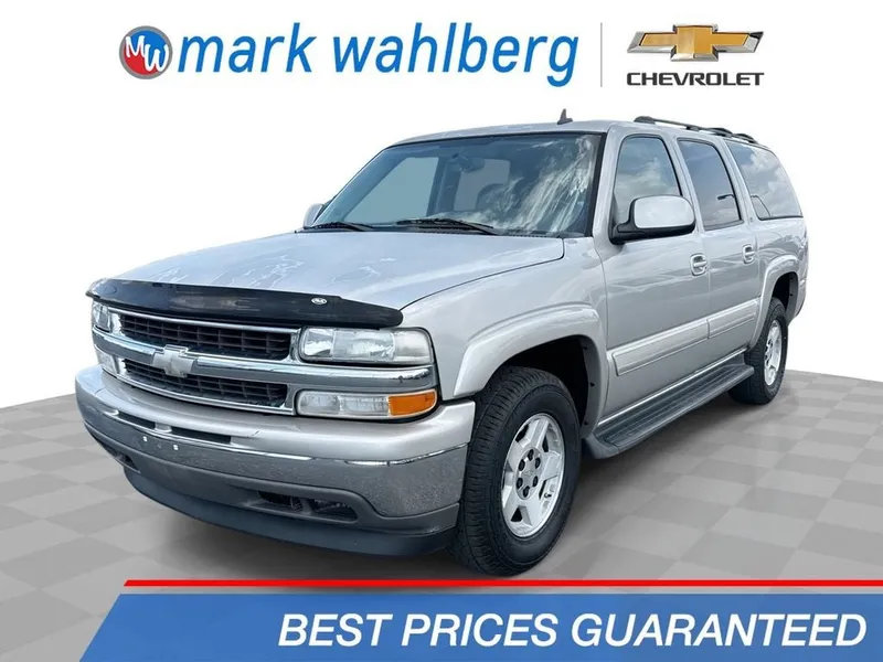 2006 Chevrolet Suburban LT in Silver Birch Metallic — front three-quarter view