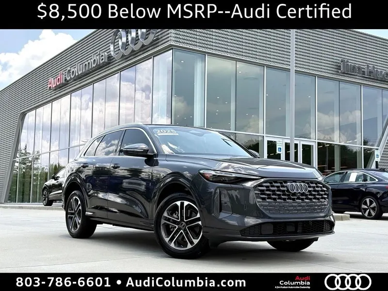 2025 Audi Q5 2.0T Premium Plus quattro in Tambora Gray Metallic — front three-quarter view