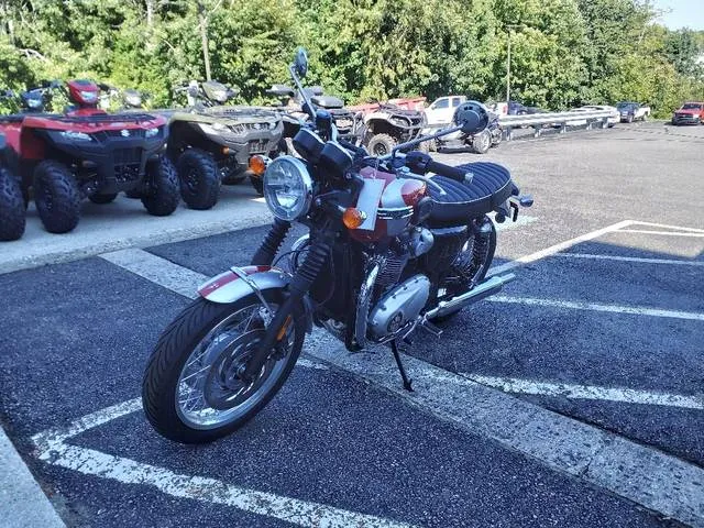 2025 Triumph T120 Elvis — front three-quarter view