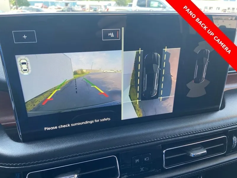 2023 Lincoln Nautilus — interior view