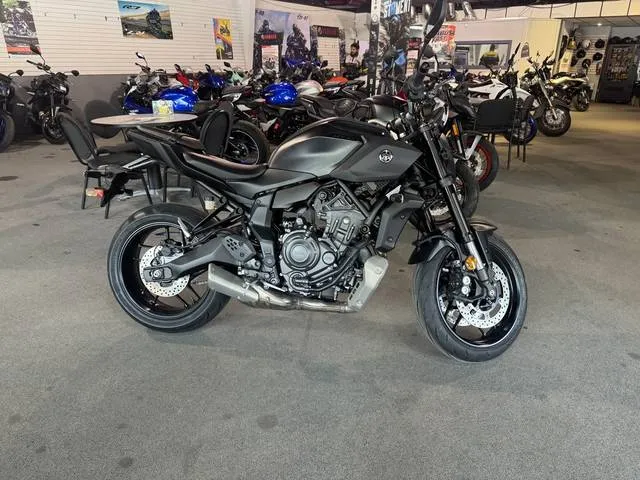 2026 Yamaha MT-07 — front three-quarter view