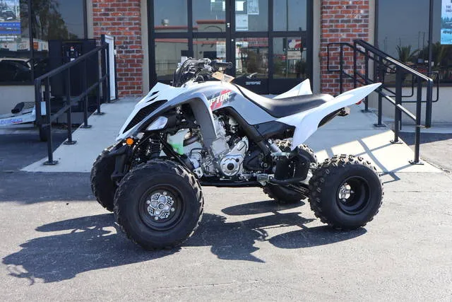 2026 Yamaha Raptor 700 — front three-quarter view