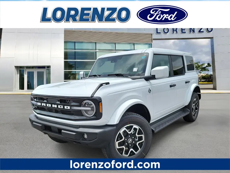 2026 Ford Bronco Outer Banks in Oxford White — front three-quarter view