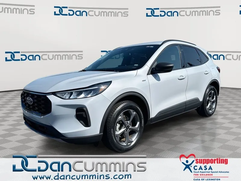 2025 Ford Escape ST-Line in Silver Metallic — front three-quarter view