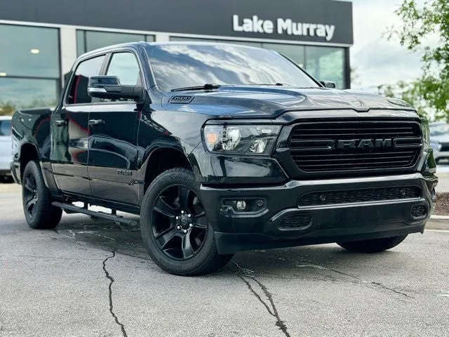 2020 RAM 1500 Big Horn/Lone Star in Diamond Black Crystal Pearlcoat — front three-quarter view