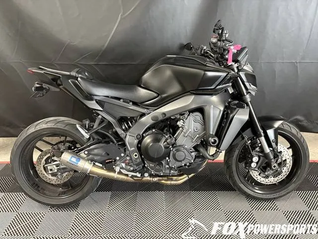 2024 Yamaha MT-09 — front three-quarter view