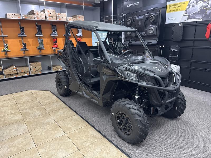 2023 Can-Am Maverick Trail DPS 700