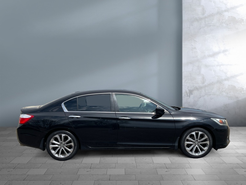 2015 Honda Accord Sedan — photo 7 view