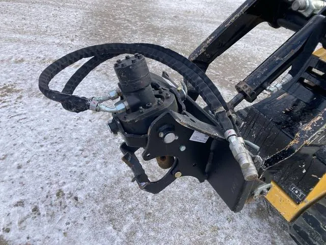 2024 Digga 1MDS — front three-quarter view