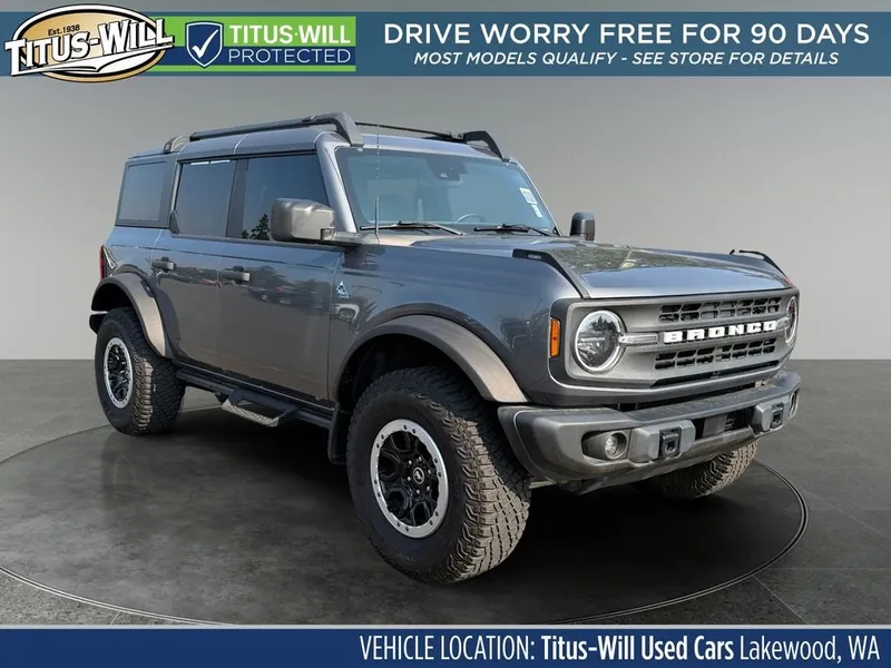 2024 Ford Bronco Black Diamond Lifted in Gray Metallic — front three-quarter view