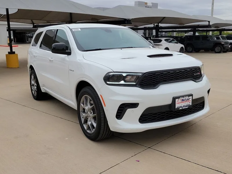 2026 Dodge Durango GT HEMI V8 in White Knuckle Clearcoat — front three-quarter view