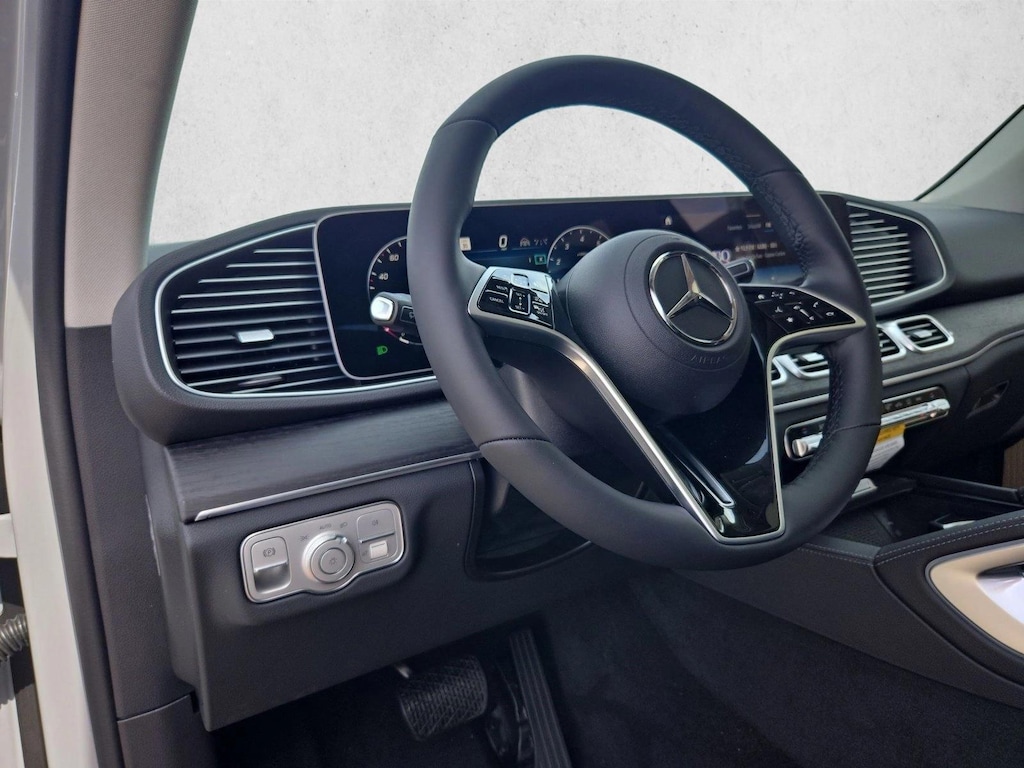 2026 Mercedes-Benz GLE 450 — side profile view