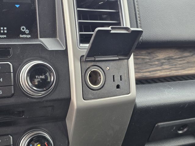 2018 Ford F-150 — photo 17 view