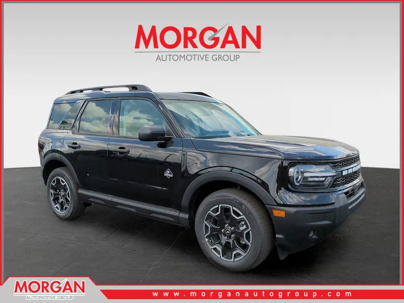 2026 Ford Bronco Sport Outer Banks in Gray — front three-quarter view